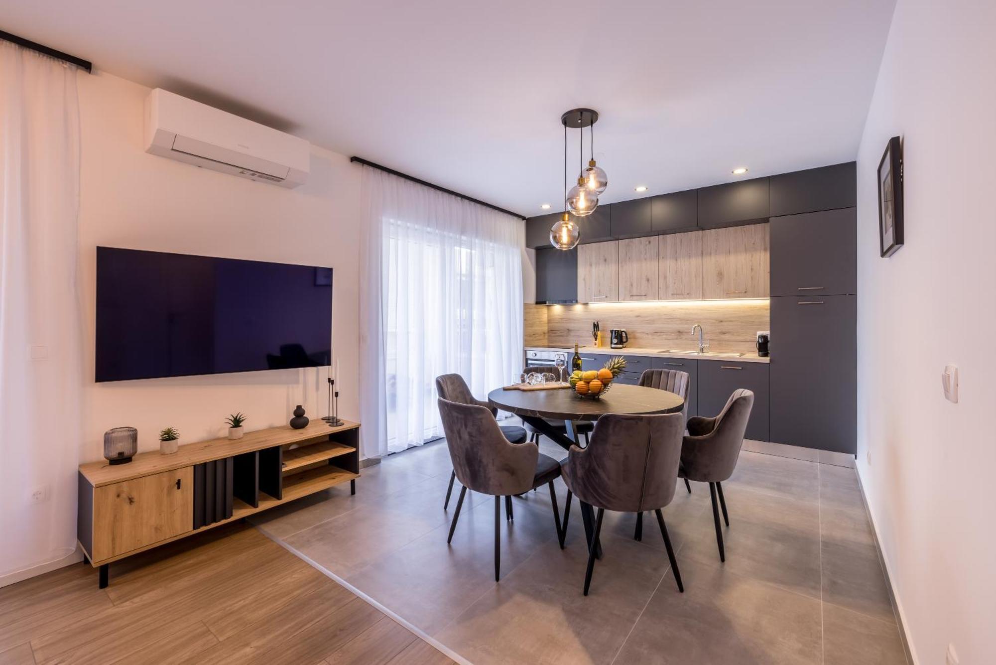 Adriatic Nest, Cozy And Modern Two Bedroom Apartment Kaštela Екстериор снимка